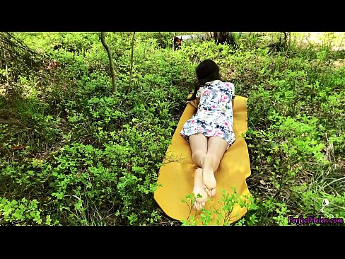 ❤️ Un străin de pe Tinder îmi masturbează păsărica și o fute cu pasiune în pădure ️  at ro.redpornpictures.ru ﹏